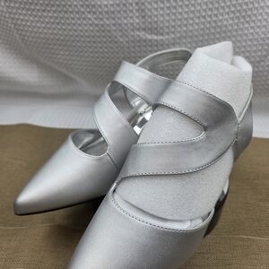 Easy Street Venue Dance Flex Womens Pumps